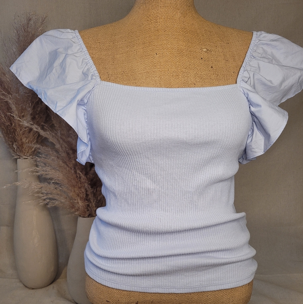 A NEW Day Pale Blue Knit Top With Delicate Flutter Sleeves SIZE m